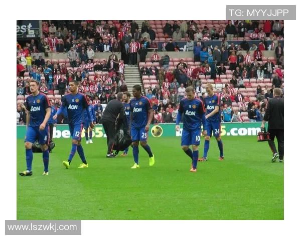 英国足球明星爱德华的职业生涯与成就全解析