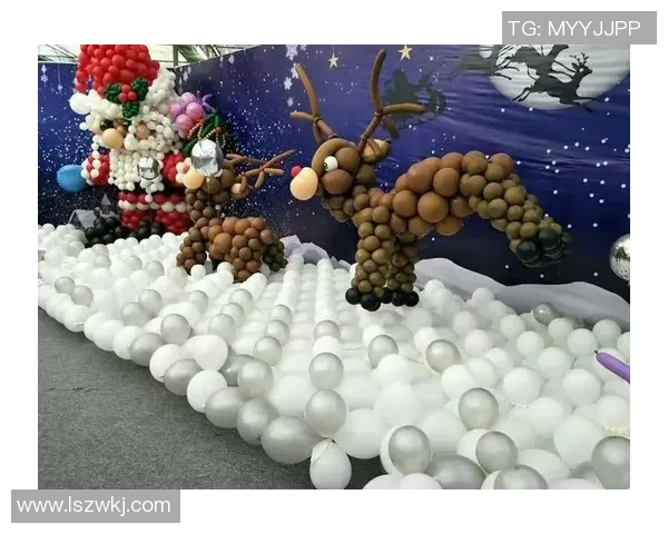 足球明星气球造型艺术创作展现球场魅力与童趣结合的奇妙世界