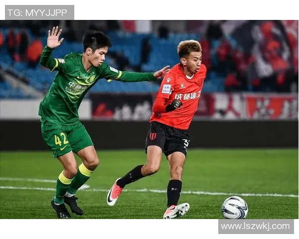 成都足球队的默契配合分析与战术探讨助力球队提升整体实力